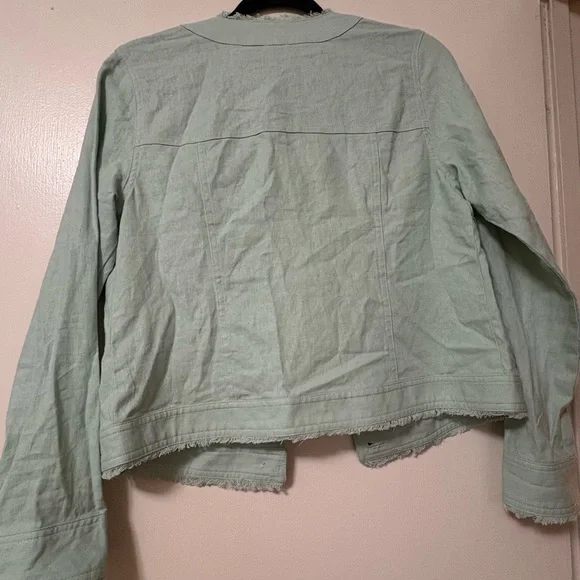 Jacket - Picture 3 of 4